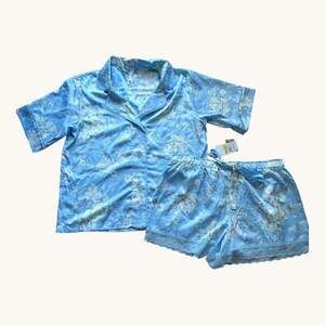 NWT Flora Nikrooz Selena Printed Notch Collar Short Sleeve and Boxer Pajama Set